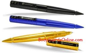 Тактическая ручка "Smith & Wesson (Black) Aluminum Tactical Pen" прикольная штучка.