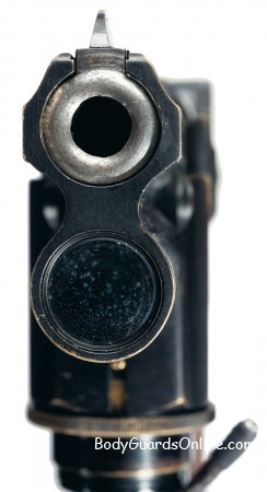 Первый тактический — пистолет Luger P08 Nachtpistole с фонарем для телохранителей  Гитлера