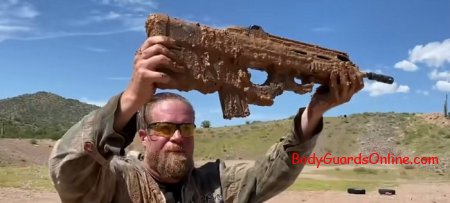 Бельгийская винтовка FN F2000 прошла серьезное испытание грязью. Видео